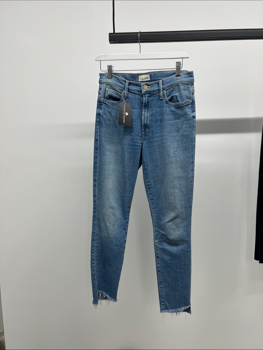 MOTHER Cropped Ankle Jeans in Medium Blue Wash